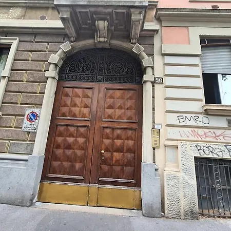 La Casa Salvia Tra Bocconi E Navigli דירה *
